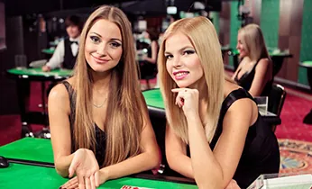 Bàn Baccarat trực tuyến